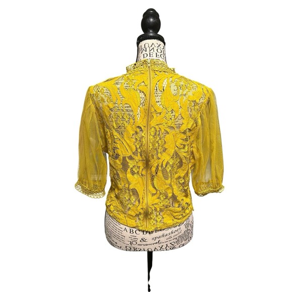 Peach Brand Lace/Mesh Top Cropped Half Sleeve Yellow Back Zip Size Medium - Picture 4 of 8